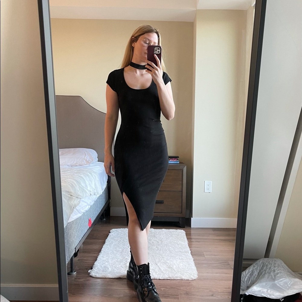 Kids - Black dress with choker stripe